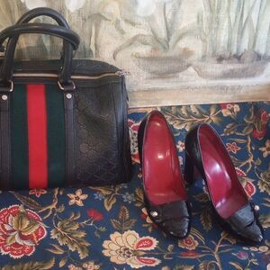 Gucci Black Patent Leather High Heels with Red Interior